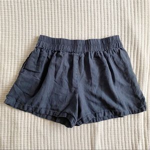 Love and Confuse Linen Isla shorts